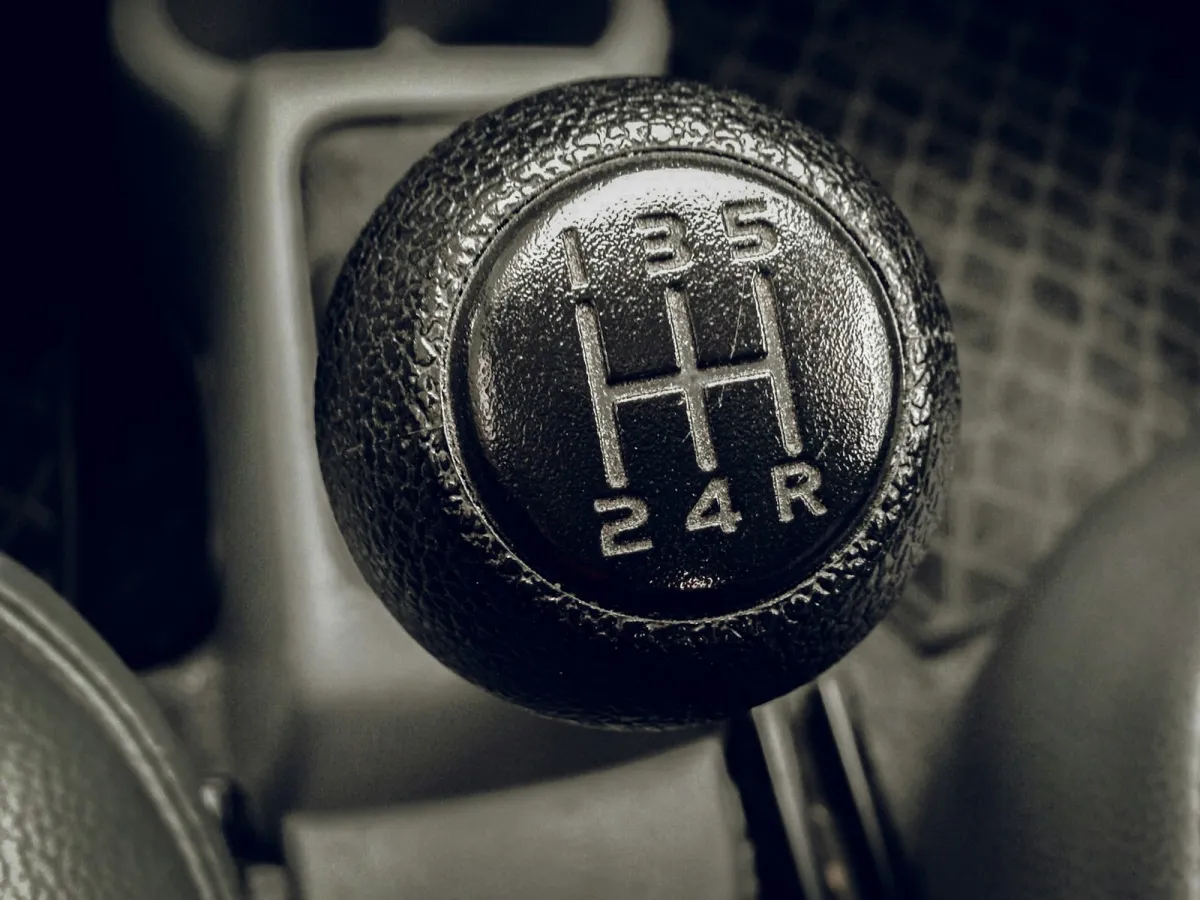 Clutch or gearbox? How to tell what is wrong when changing gear gets hard