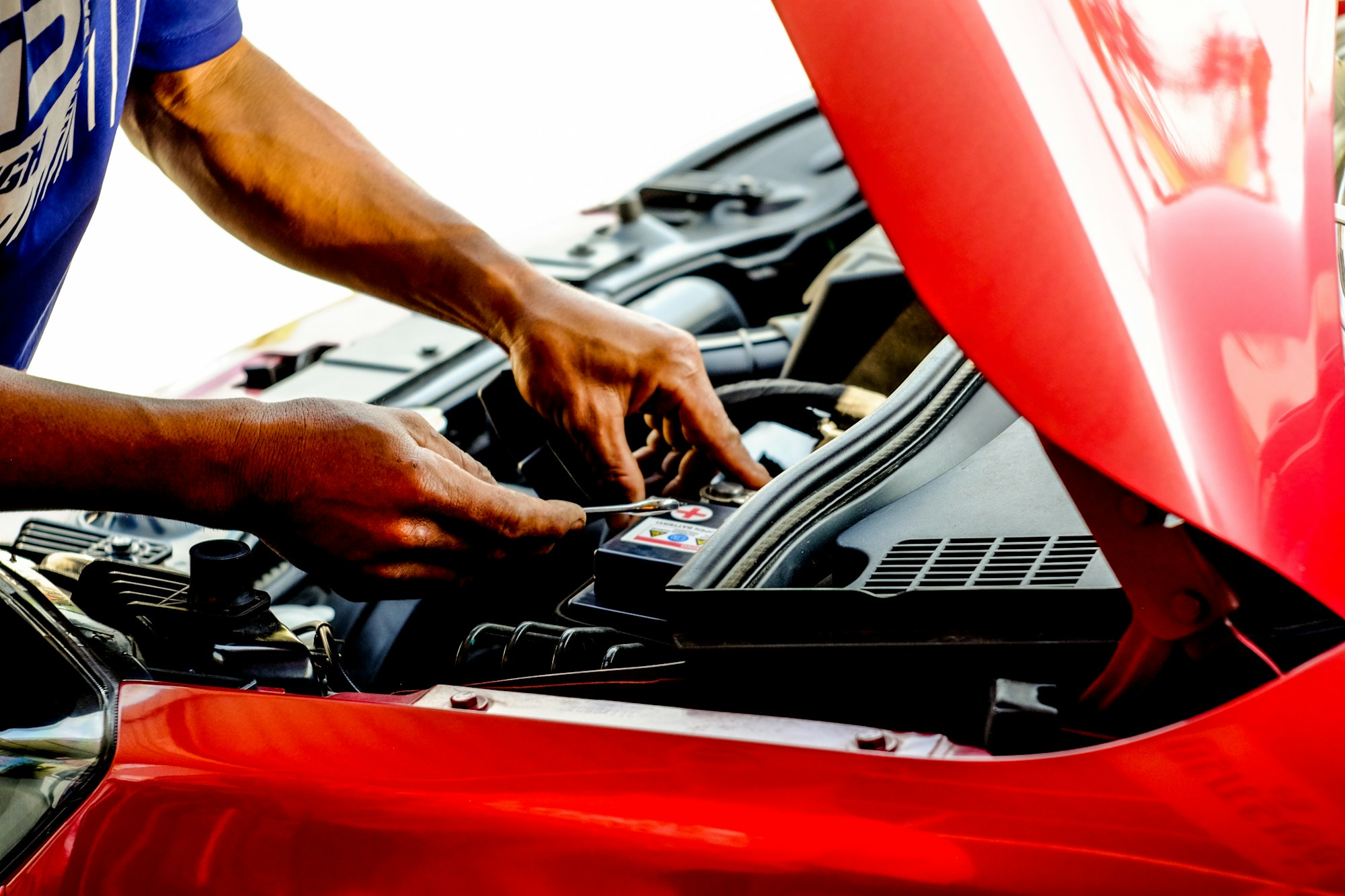 Your mechanic in Buxton, at your door or at our garage